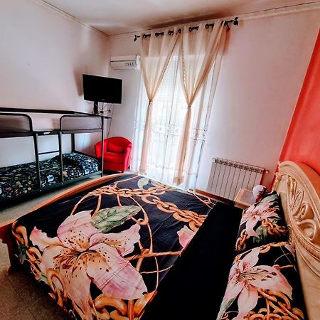 Вилла Casa San Paolo Монтесильвано Экстерьер фото